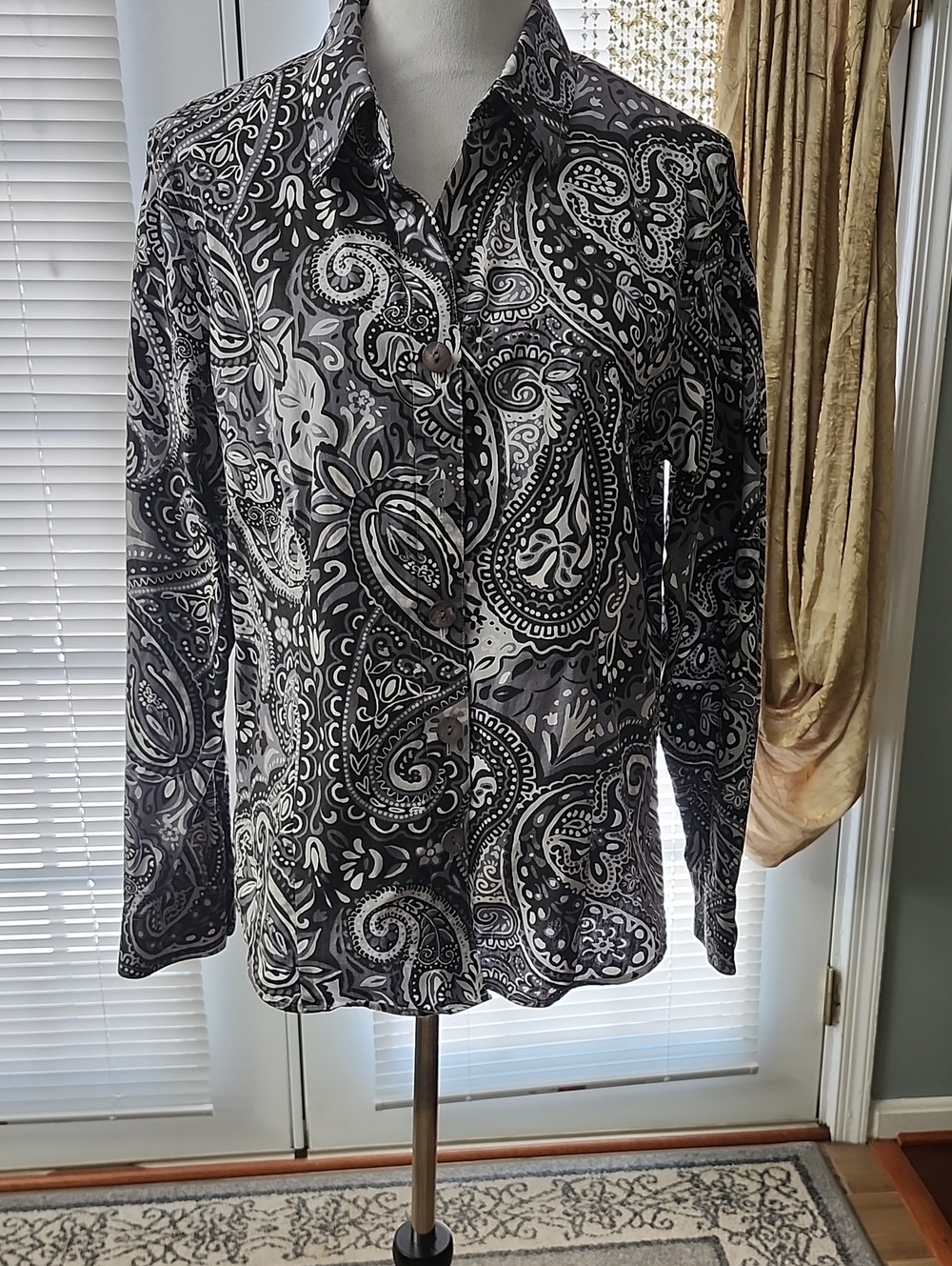 Coldwater Creek Black & White Paisley Button-Down Shirt